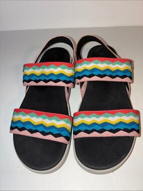 Keen, Colorful Zigzag Strap Sandals, Women’s 9.5